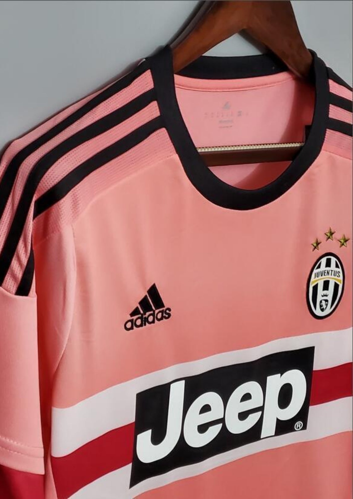 Juventus Extérieur 15/16 - Adidas Jeep (Rose iconique) GoalKits