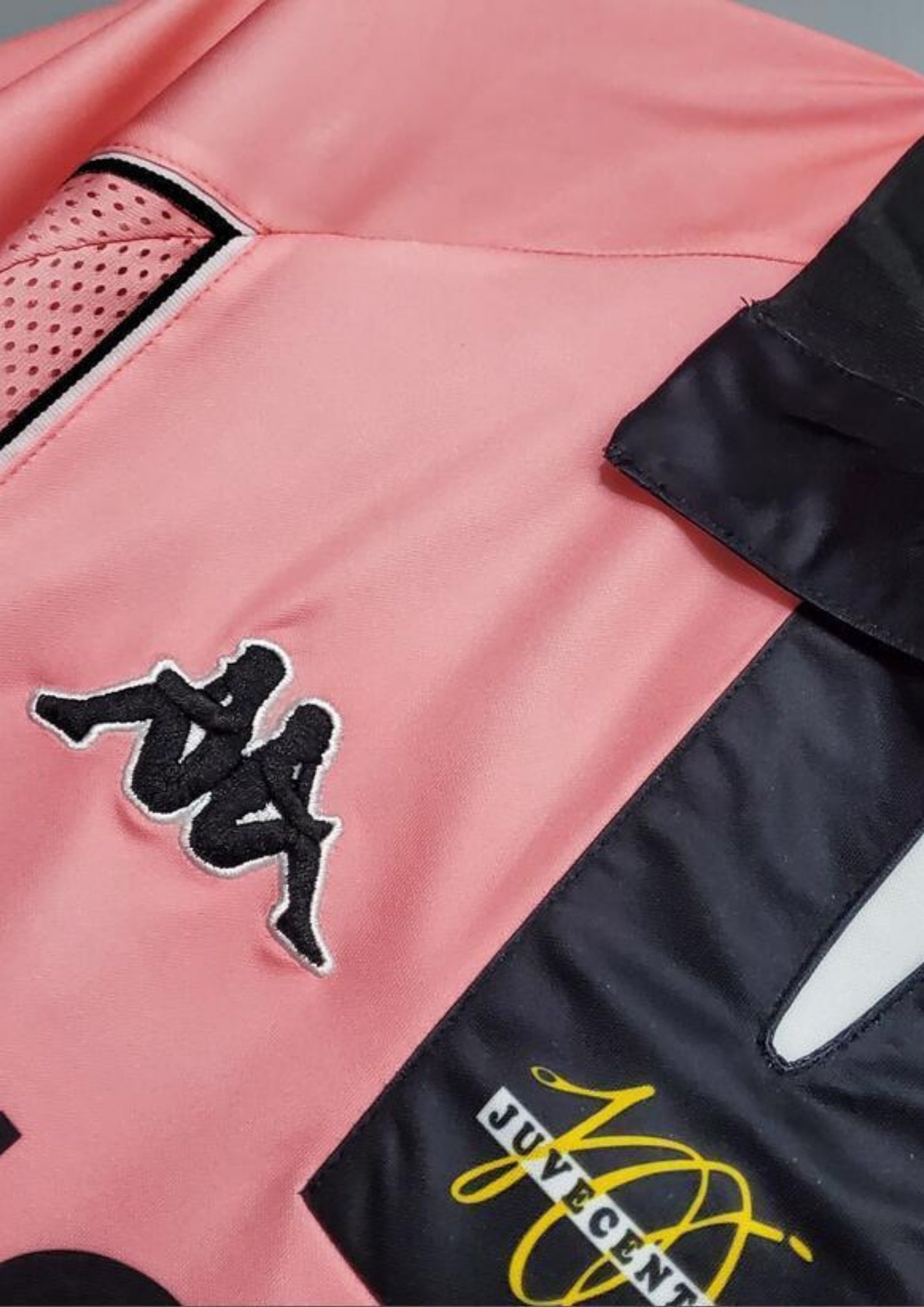 Juventus Centenaire 1997 - Kappa Sony MiniDisc (Rose & Noir) GoalKits