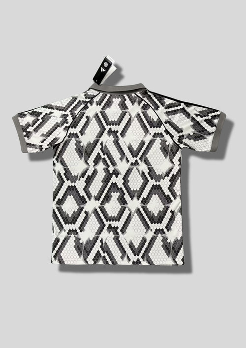 Bayern x BSTN "Realness" - Motif Snakeskin & Col Polo GoalKits