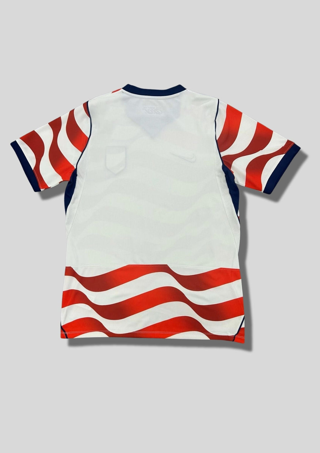 Maillot USA Soccer Blanc & Rouge – Motif Rayé GoalKits