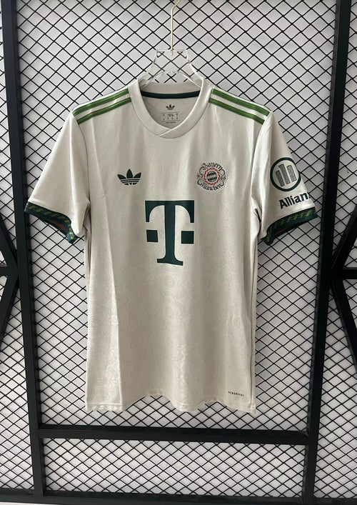 Bayern Munich Third 24/25 - Noir & Crème Retro GoalKits