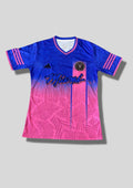 Inter Miami CF "Pink Leaves" : Dégradé du bleu au rose avec motifs de feuilles de palmier et sponsor "Miami" stylisé GoalKits