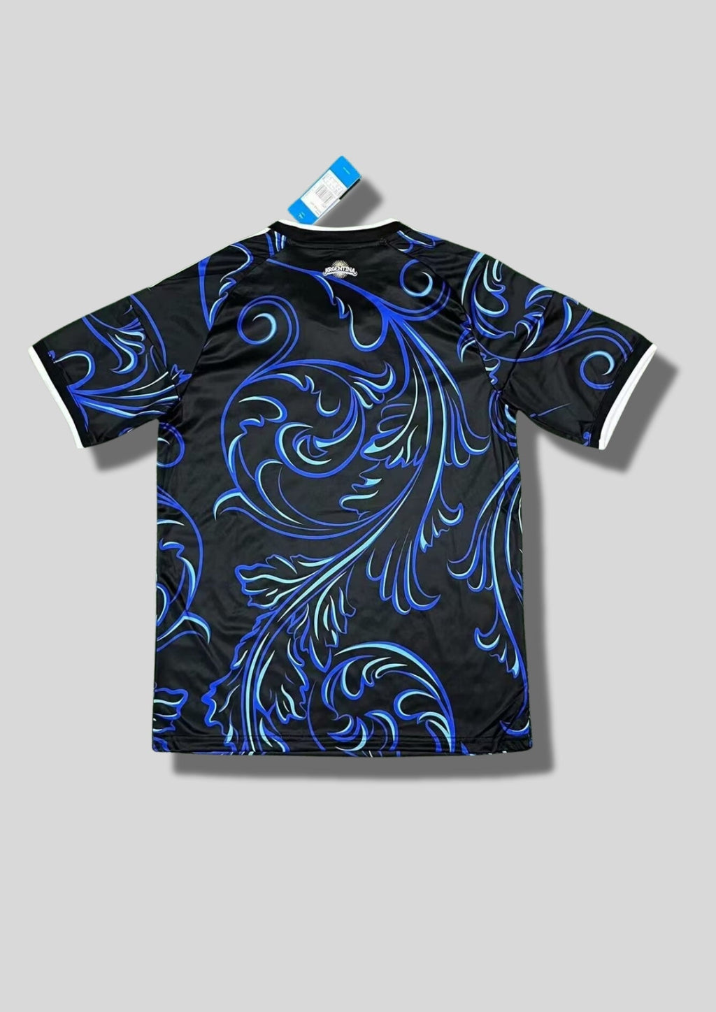 Maillot Argentine AFA – Motifs Floraux Artistiques – Logo Trèfle GoalKits