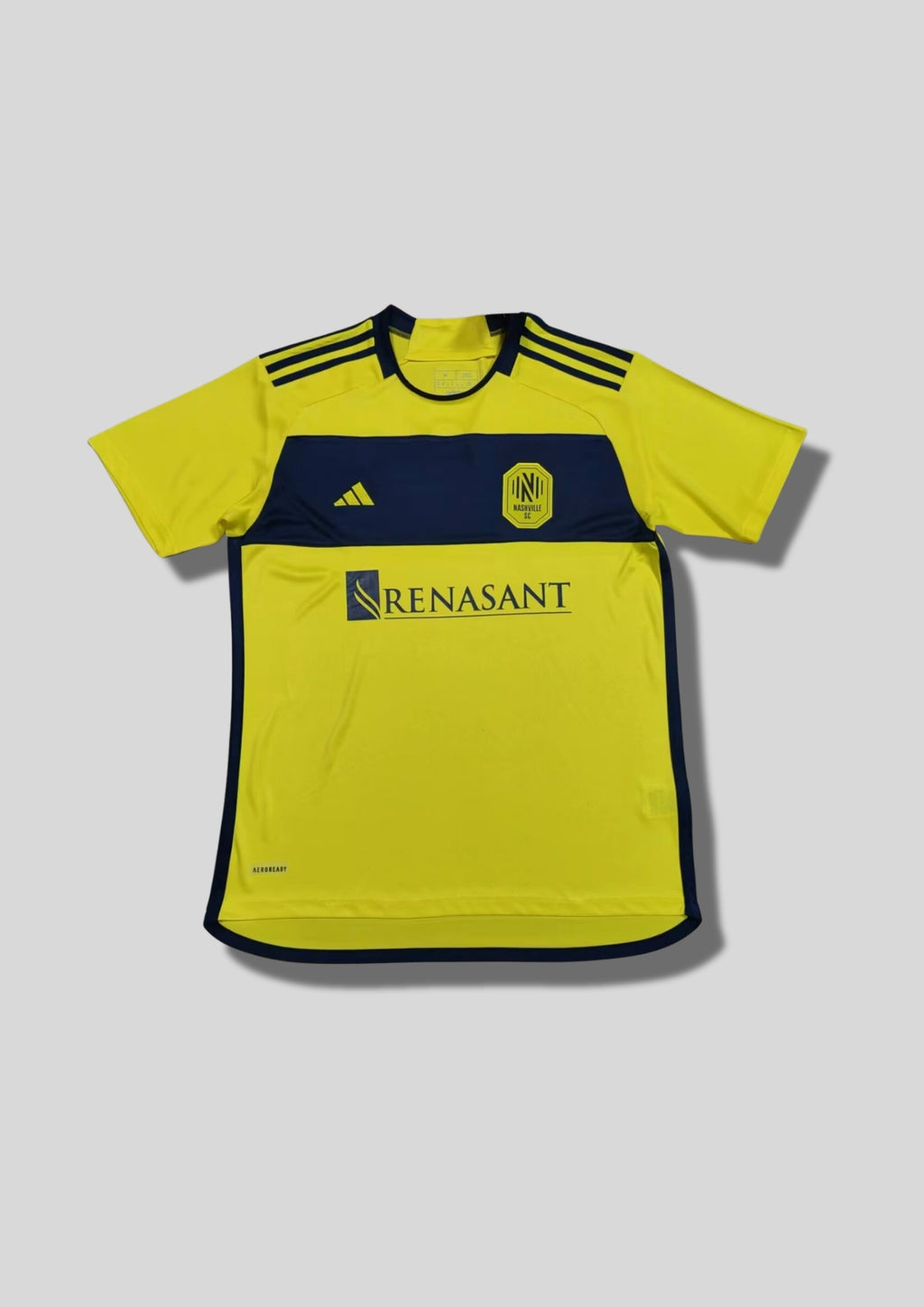 Nashville SC (MLS) Maillot Home 24/25 "615 Kit" – Jaune avec large bande horizontale Bleu Marine. GoalKits