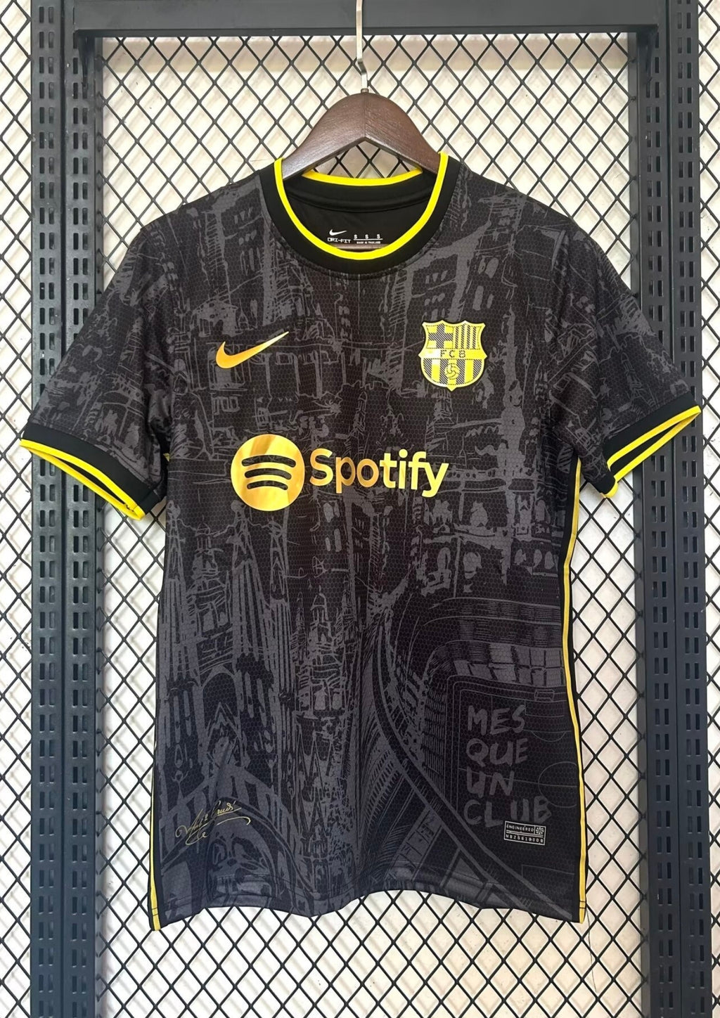 Maillot FC Barcelone Fourth 2024/25 – Édition "Black Graphic" & Or GoalKits