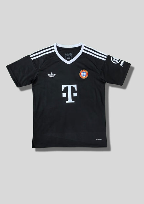 Bayern Munich Lifestyler 24/25 - Noir & Blanc "Trefoil" Retro GoalKits
