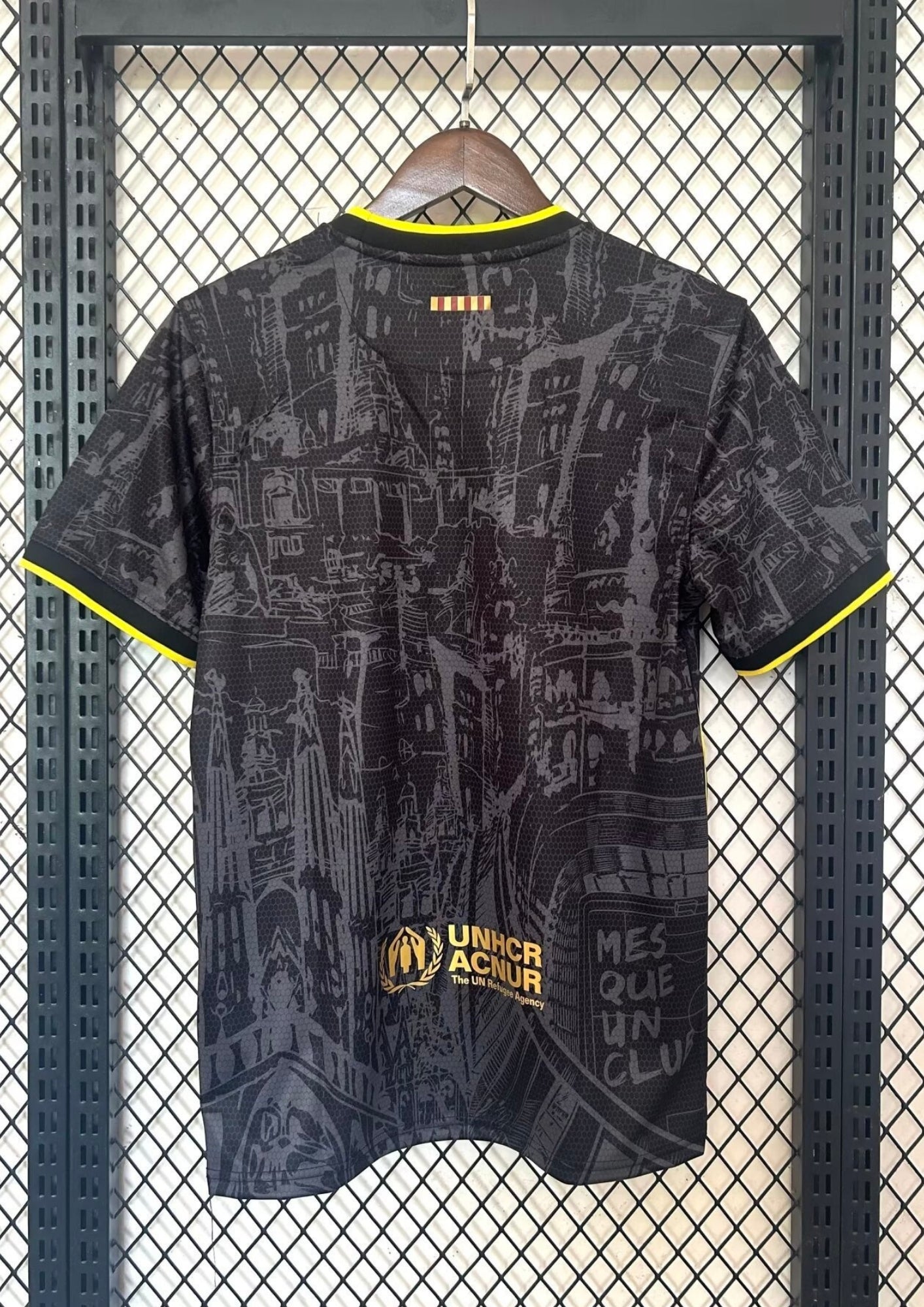Maillot FC Barcelone Fourth 2024/25 – Édition "Black Graphic" & Or GoalKits