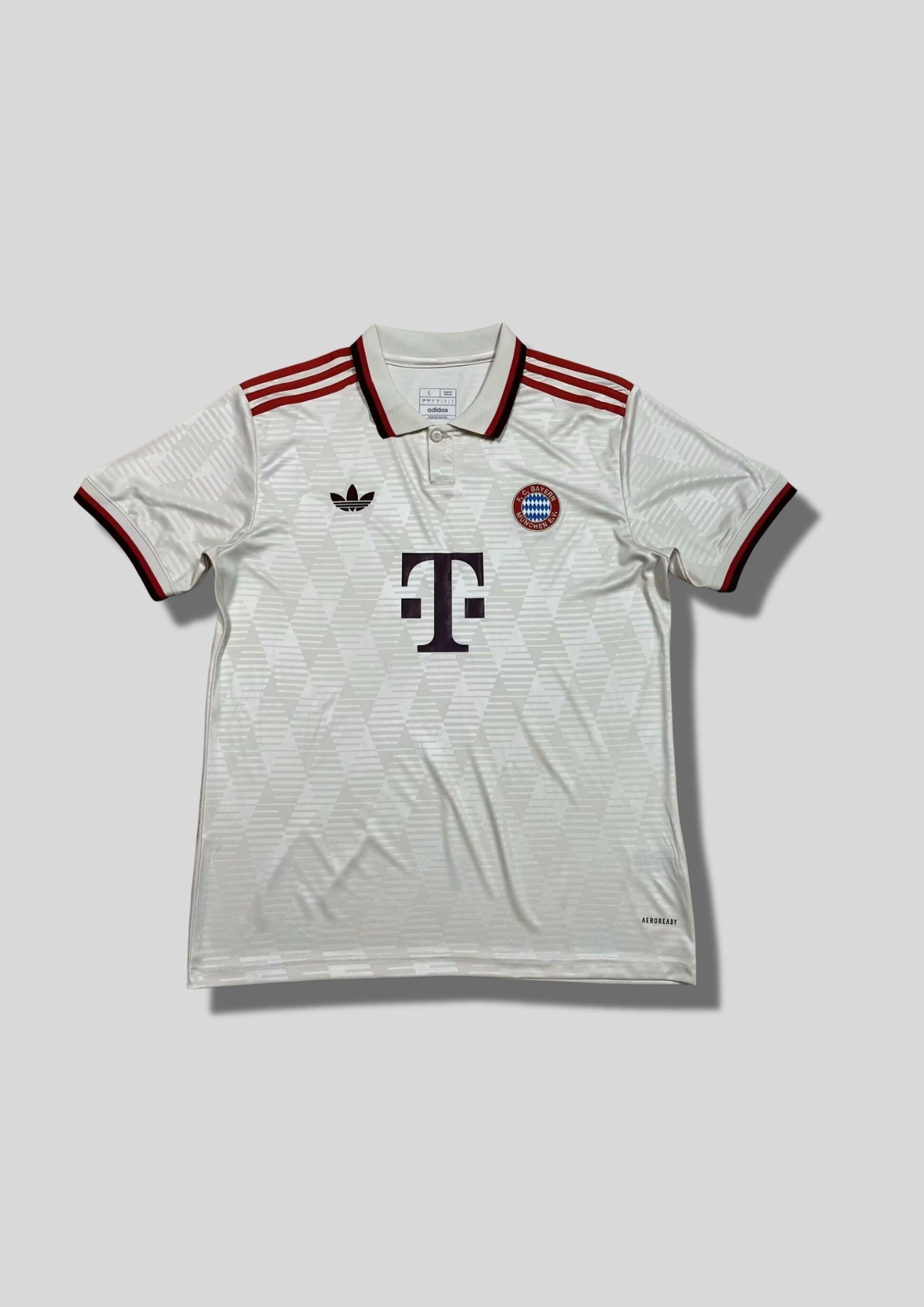 Maillot Bayern Munich Lifestyler 24/25 - Blanc & Col Polo Retro GoalKits