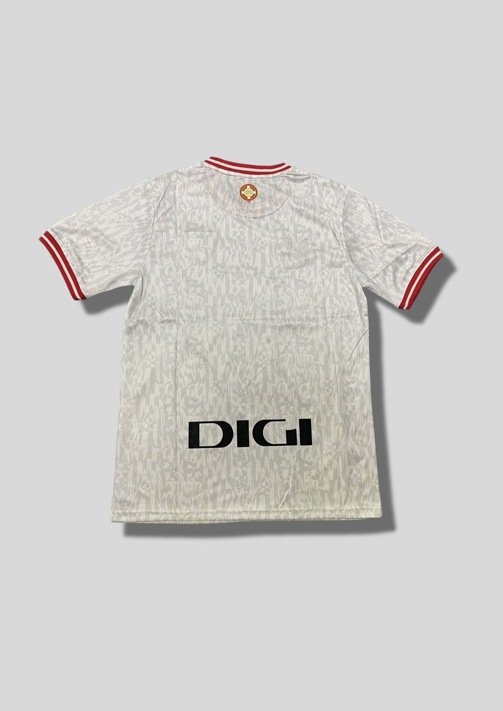 Athletic Club (Bilbao) Maillot Extérieur / Third : Un modèle blanc élégant avec un motif graphique gris clair complexe sur l'ensemble du tissu. GoalKits