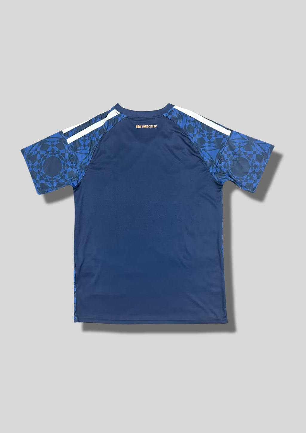 New York City FC (NYCFC) Pre-Match 24/25 : Bleu Marine avec motifs circulaires géométriques en dégradé et sponsor "ETIHAD AIRWAYS" GoalKits