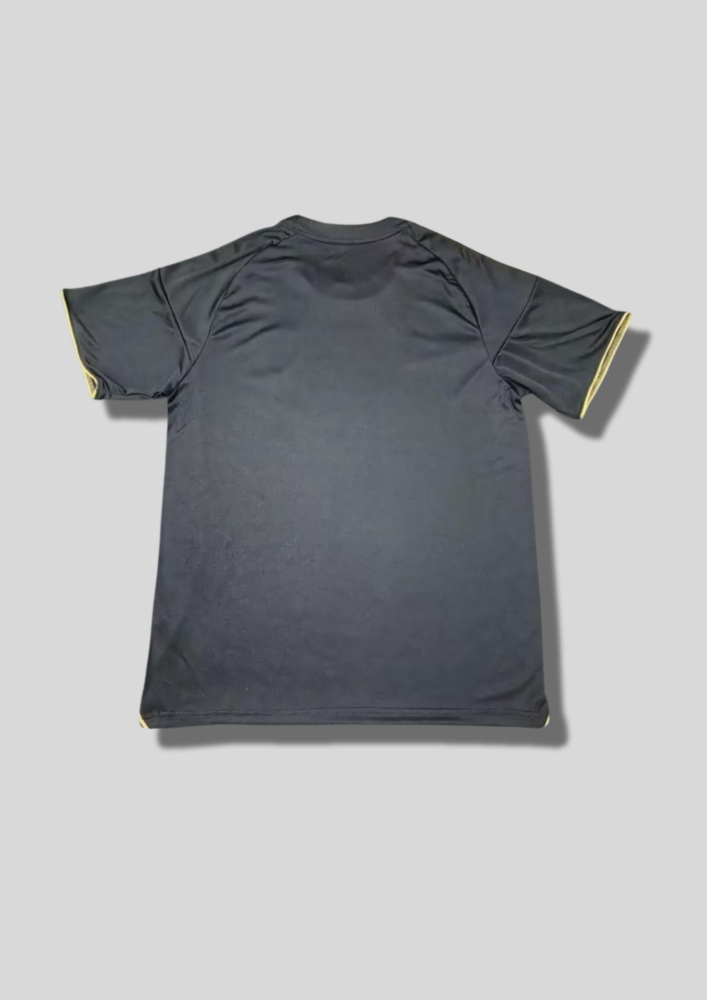 Fulham FC : L'Élégance Londonienne (Adidas) GoalKits