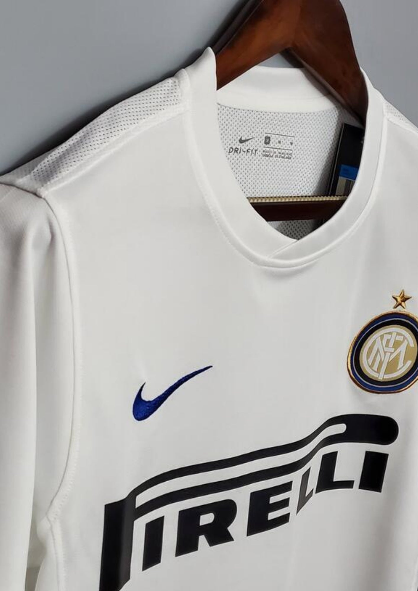Inter Milan Extérieur 10/11 - Nike Pirelli (Serpent Biscione) GoalKits