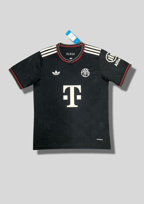 Bayern Munich Third 24/25 - Adidas (Noir & Crème, Logo Trefoil) GoalKits