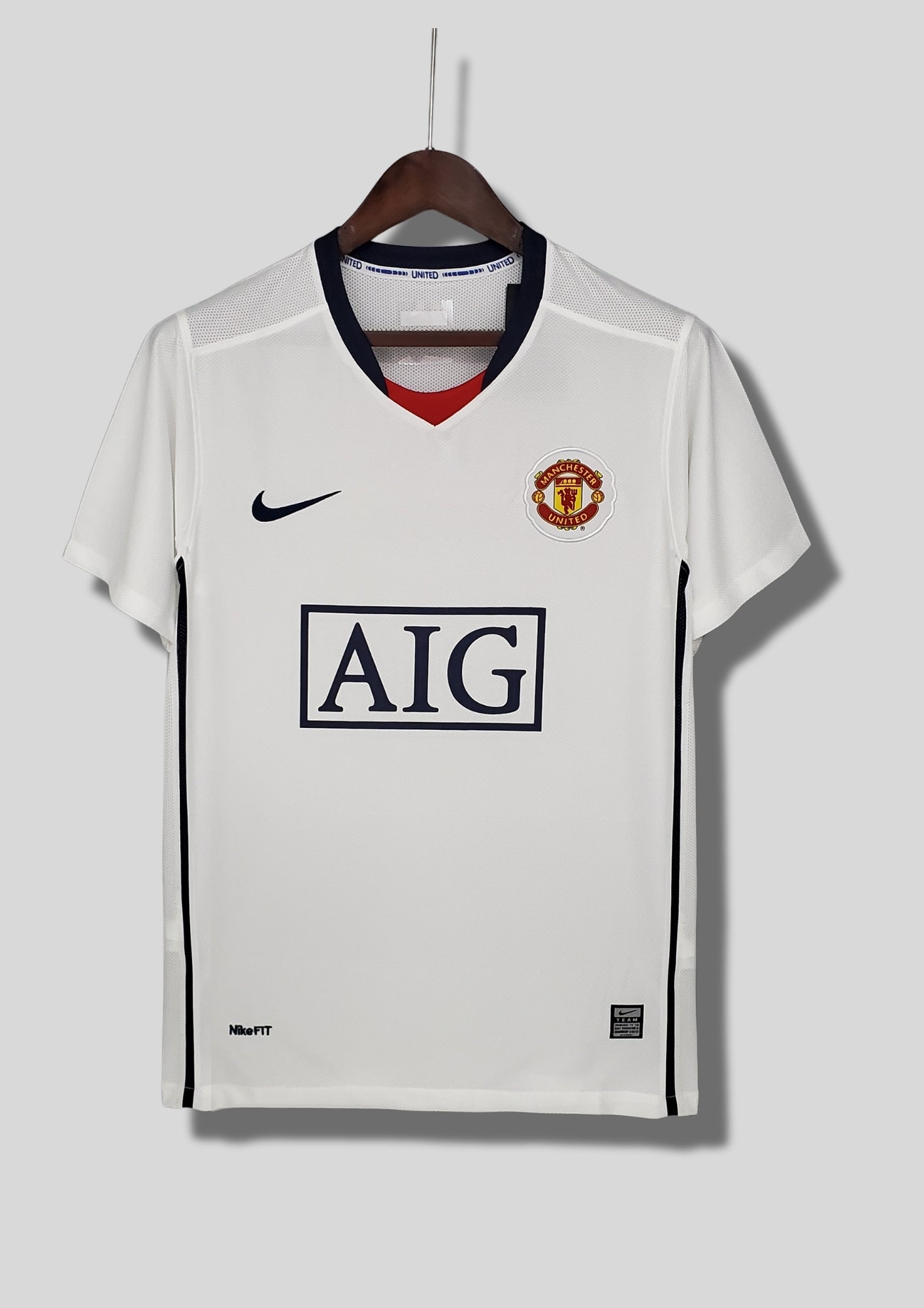 Maillot Blanc Manchester United – Sponsor AIG & Liserés Navy GoalKits