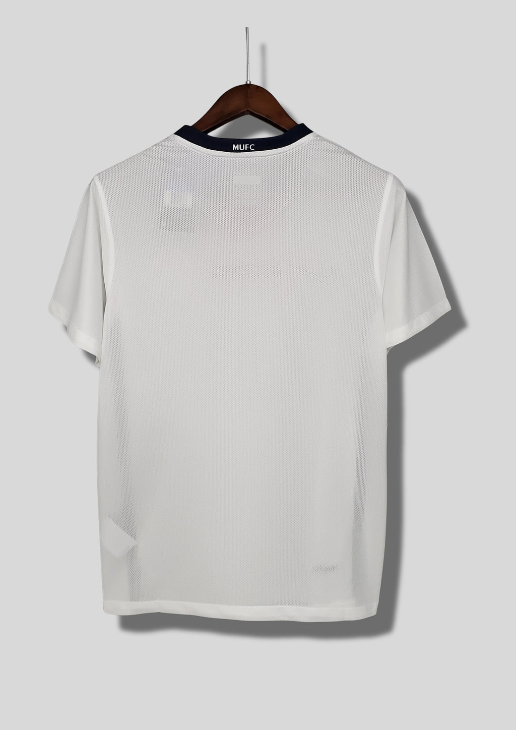 Maillot Blanc Manchester United – Sponsor AIG & Liserés Navy GoalKits