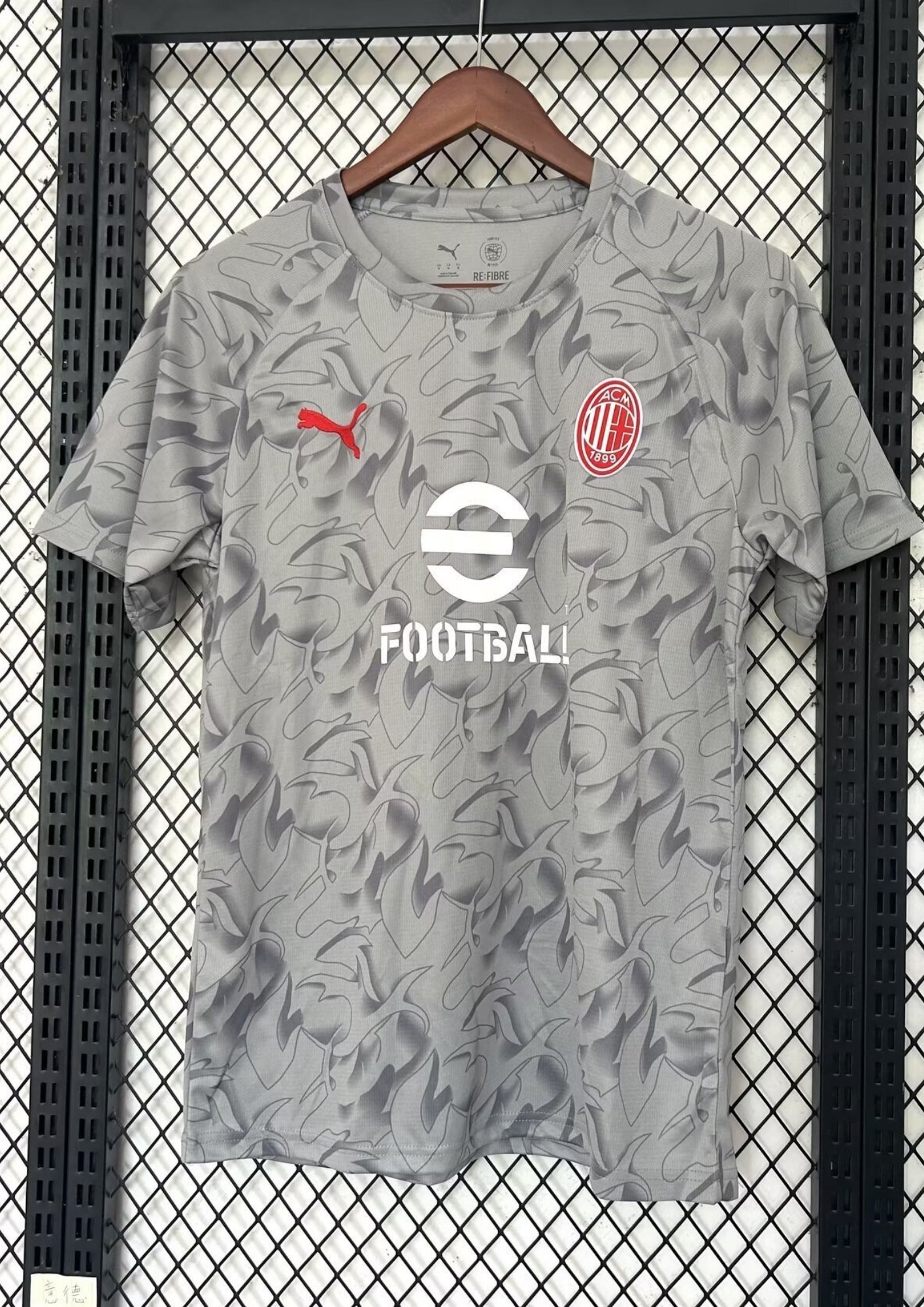 AC Milan Training/Pre-Match 24/25 - Puma Gris à Motifs Abstraits GoalKits