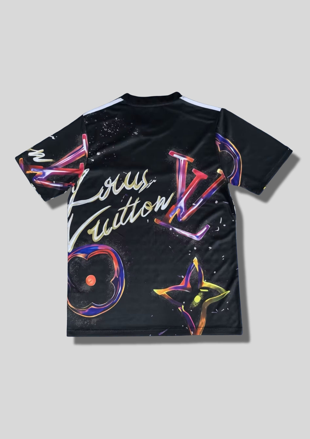: Maillot d'entraînement / Édition Spéciale – Noir avec graphismes style Louis Vuitton multicolores (Monogram & LV). GoalKits