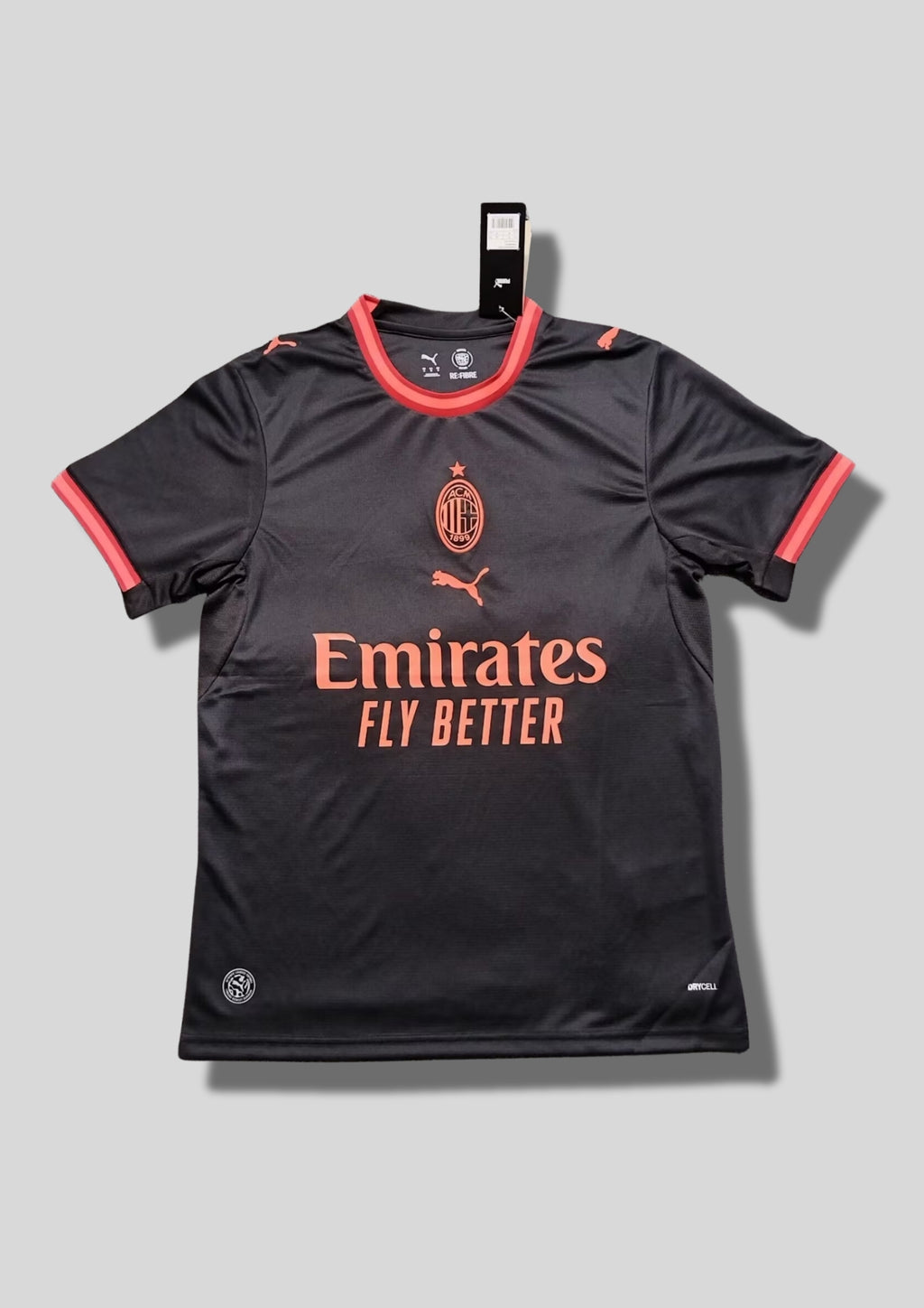 AC Milan Fourth/Lifestyle 24/25 - Puma Anthracite & Détails Rose Saumon GoalKits