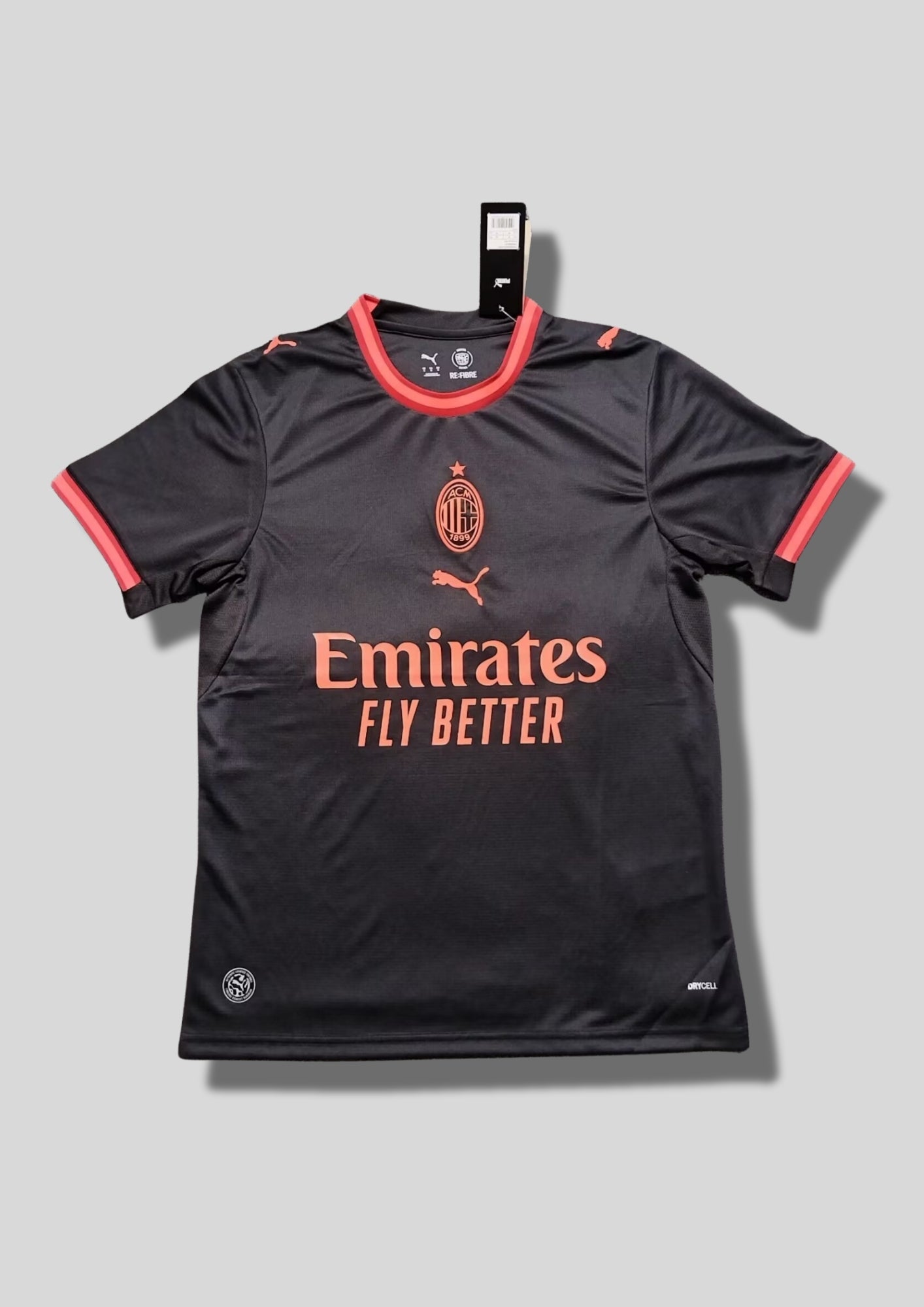 AC Milan Fourth/Lifestyle 24/25 - Puma Anthracite & Détails Rose Saumon GoalKits