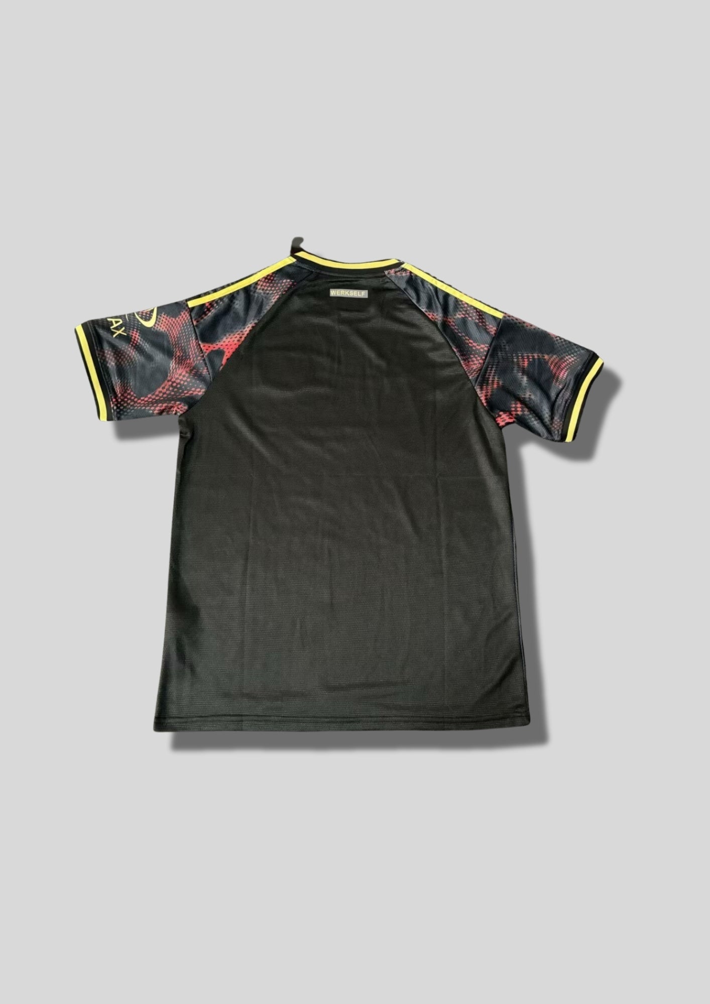 Maillot Leverkusen Fourth 24/25 - Noir & Rouge "Cross Design" GoalKits