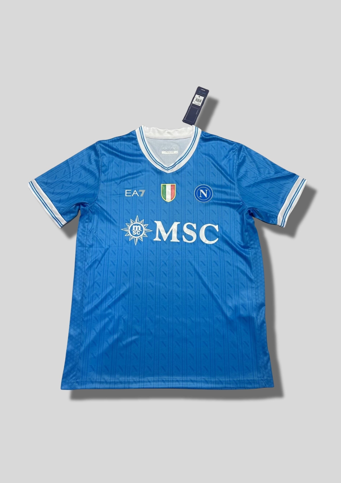 Naples Domicile 23/24 - EA7 MSC (Édition Scudetto avec col V blanc) GoalKits