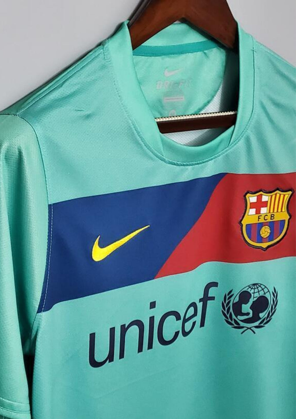 Maillot FC Barcelone Away 2016/17 – Édition "Deep Purple" Qatar Airways GoalKits