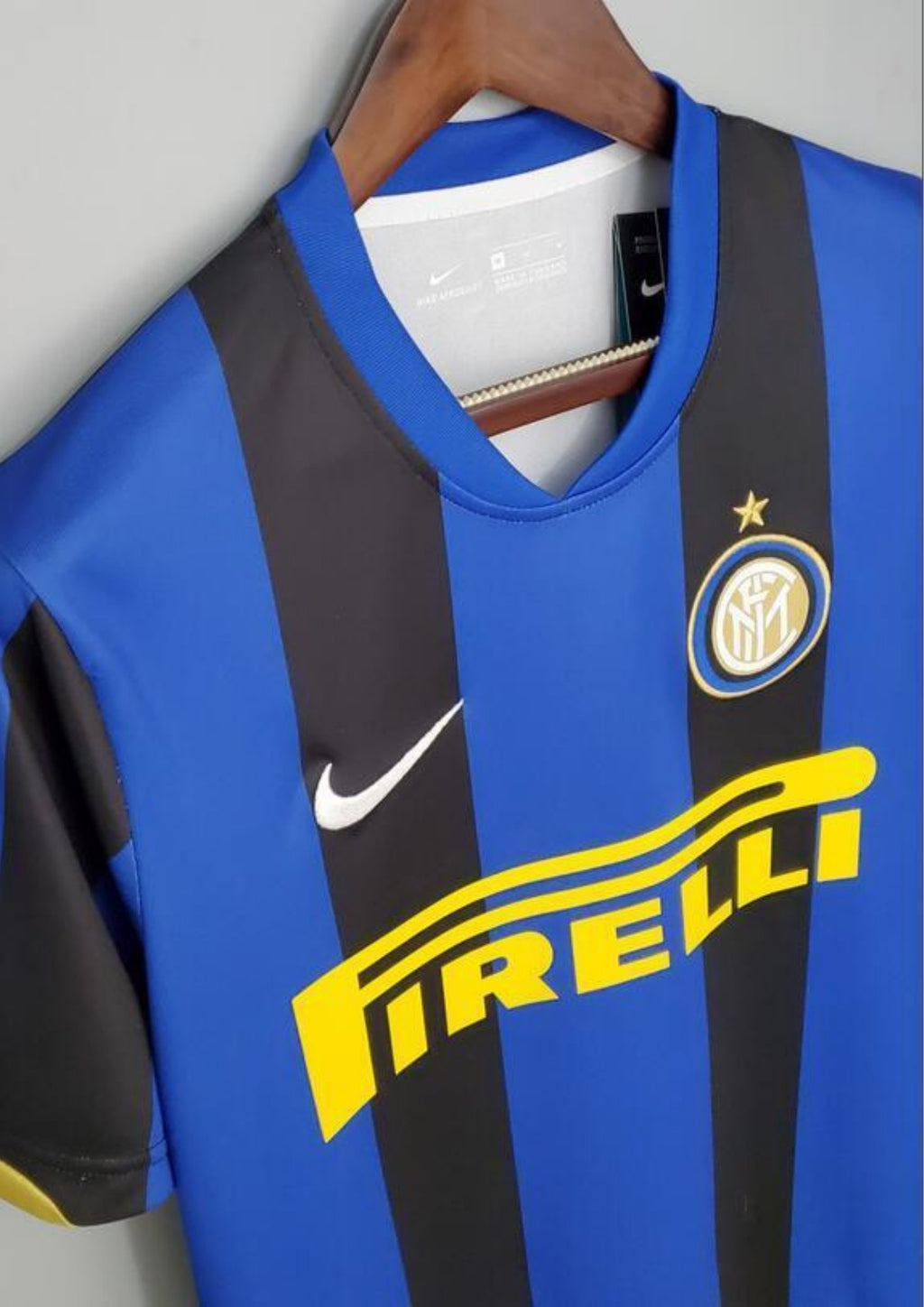 Inter Milan Domicile 10/11 - Nike Pirelli (Effet Zigzag) GoalKits